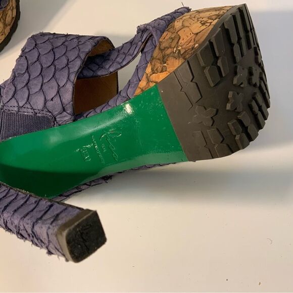 Lisa for Donald Pliner Purple Faux Snakeskin Platform Sandal Heels 6.5M - Picture 10 of 10